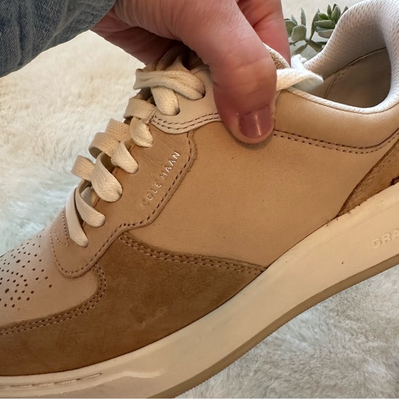 Cole Haan | EUC - Crossover Sneakers - Size 9 - Tan/Cream/Brown